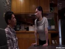 【不倫】  息子の友達と5年前からセフレ関係。年下の彼とわいせつな関係に...。中出しにハマってます。美咲ひかり